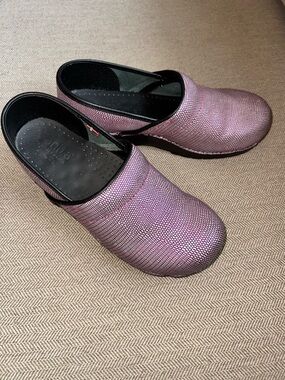 Sanita Dream Embossed Fuchsia Purple Professional Clogs - Size 40